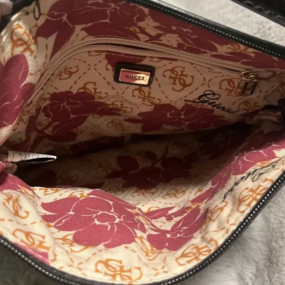 GUESS CROSSBODY - Picture 2 of 3